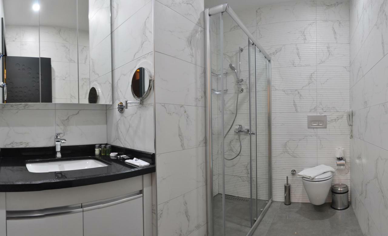 Standard Triple Room,799328418:JPEG